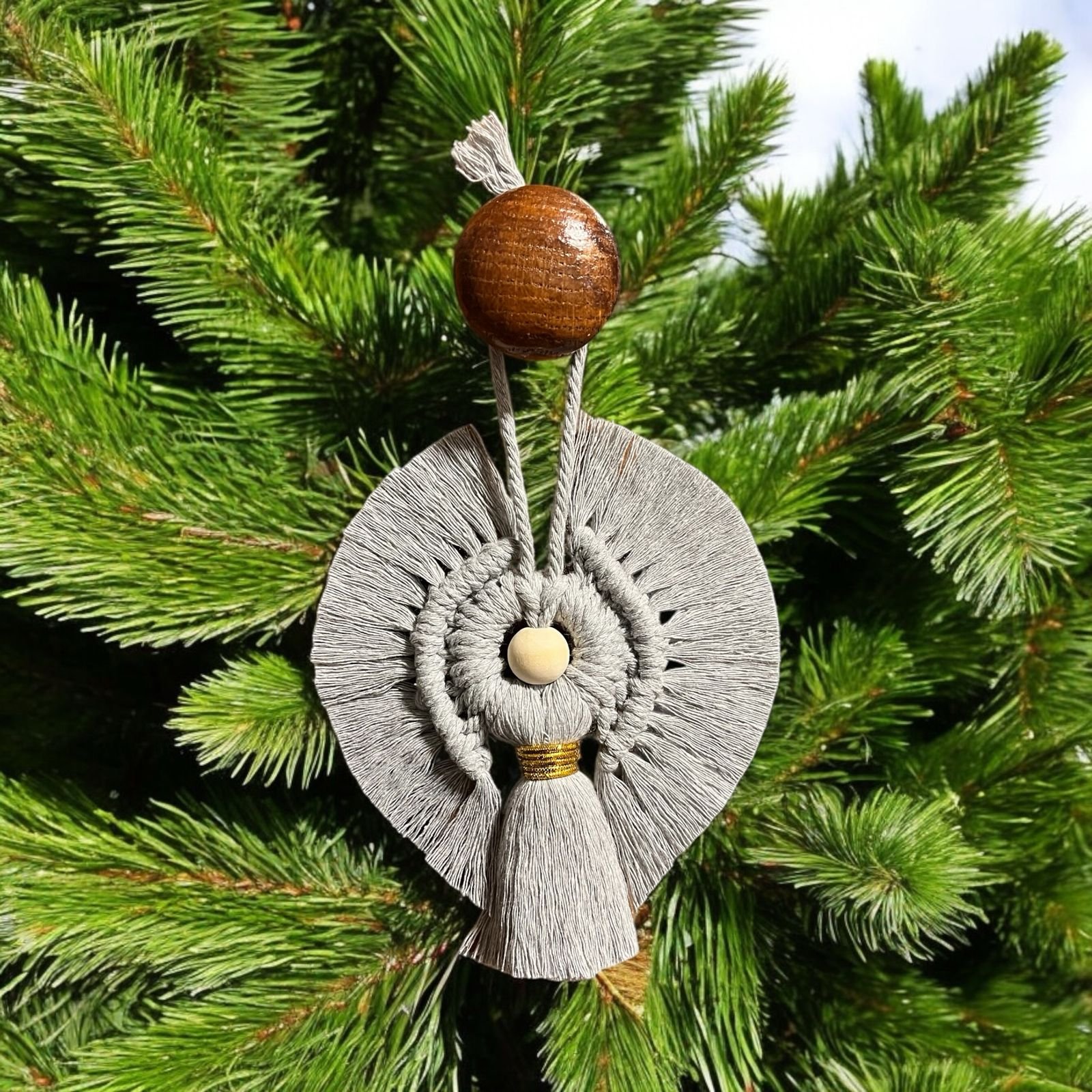 wool hanging accessories